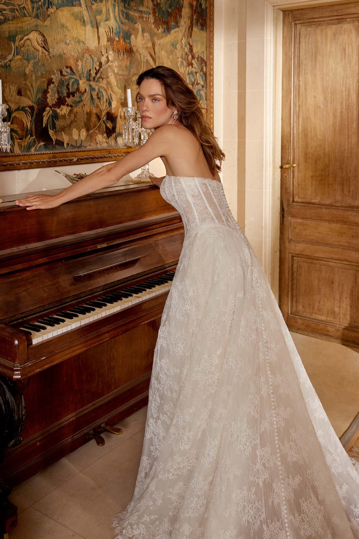 Manuela - Justin Alexander