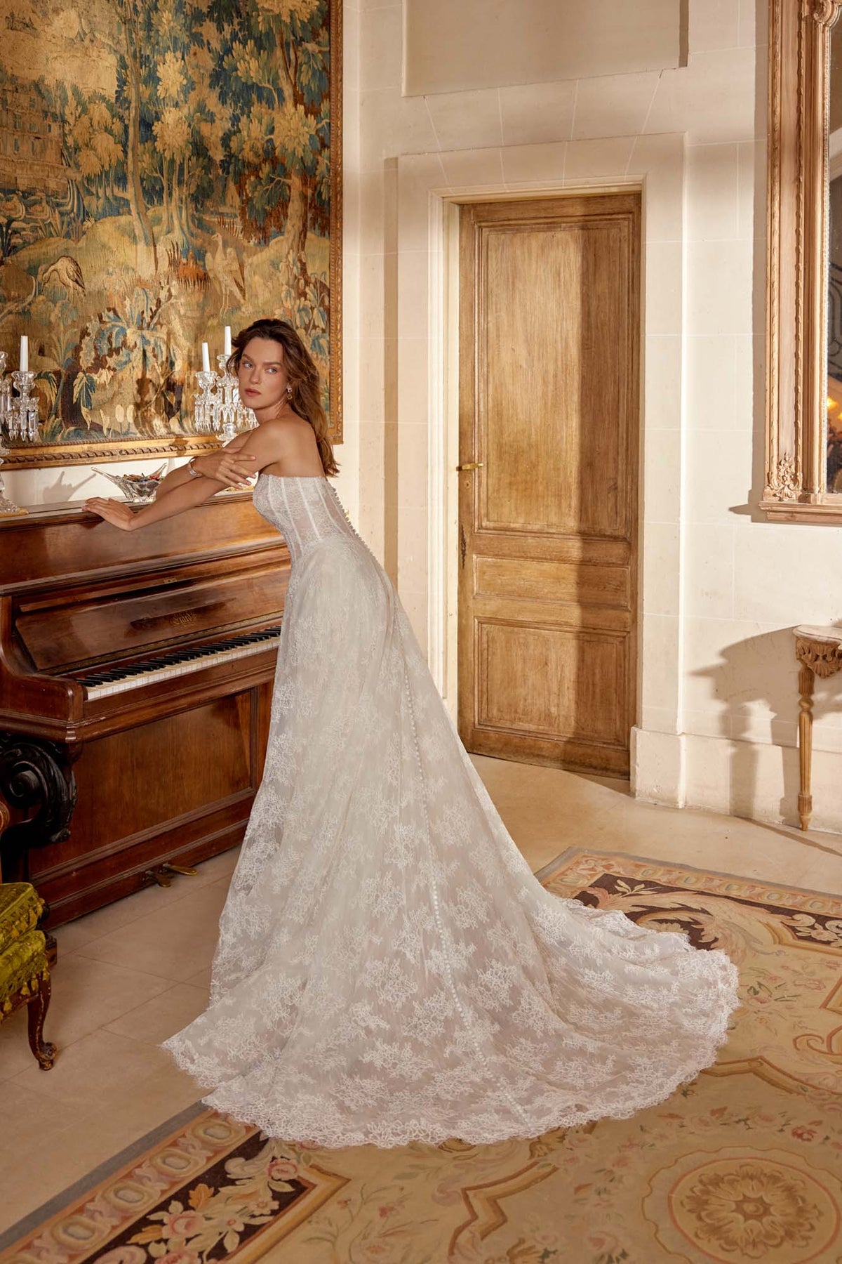 Manuela - Justin Alexander